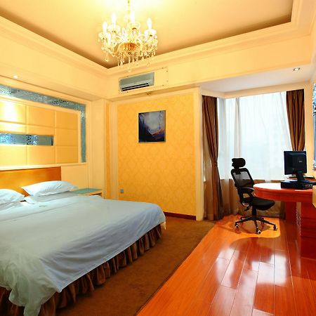 Bluesky Hotel Guangzhou Eksteriør bilde