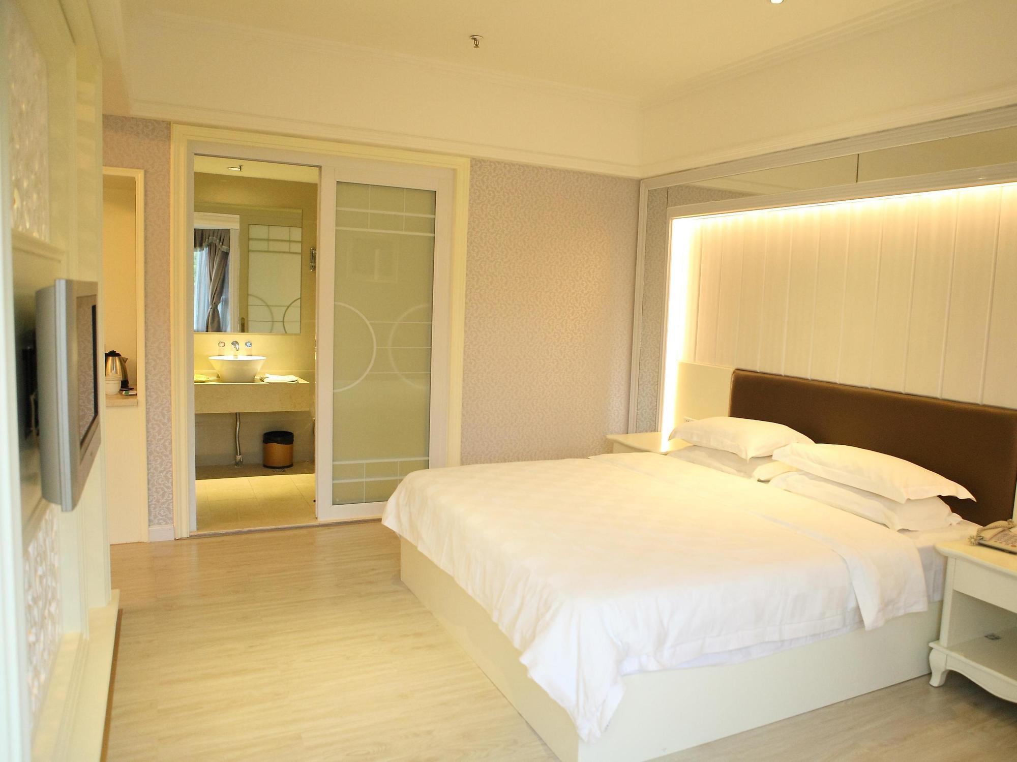 Bluesky Hotel Guangzhou Eksteriør bilde