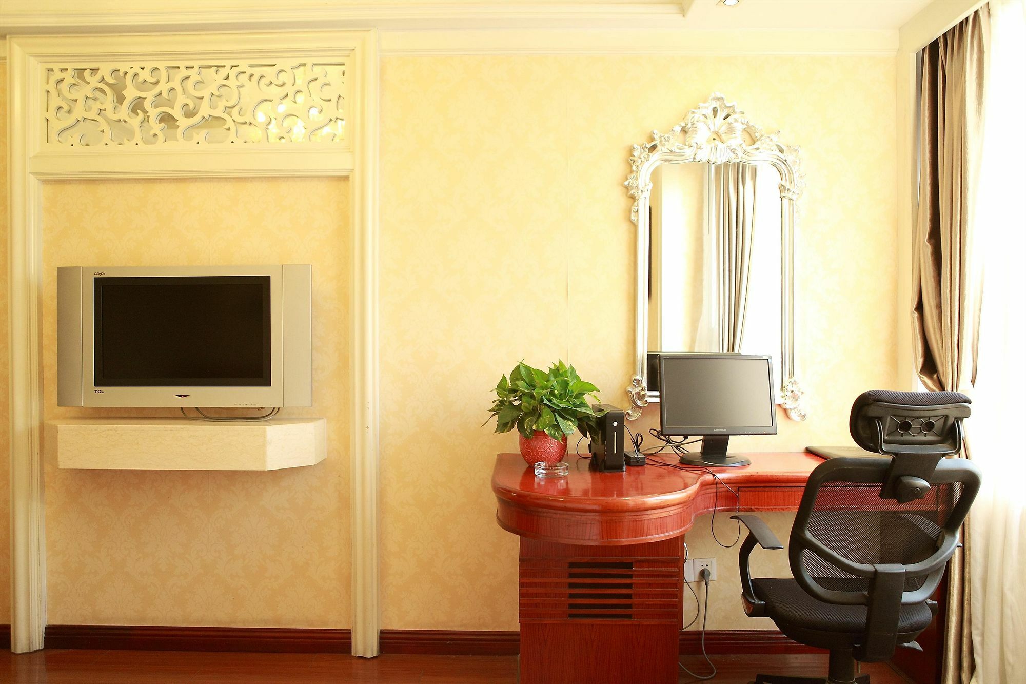 Bluesky Hotel Guangzhou Eksteriør bilde